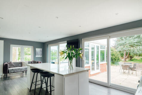 Kitchen / Breakfast Room