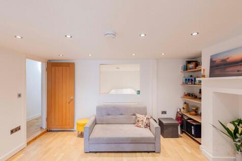 Annex Living Room (2)