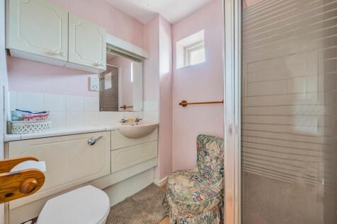 En-Suite (2)