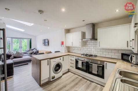 Kitchen/Living Room 