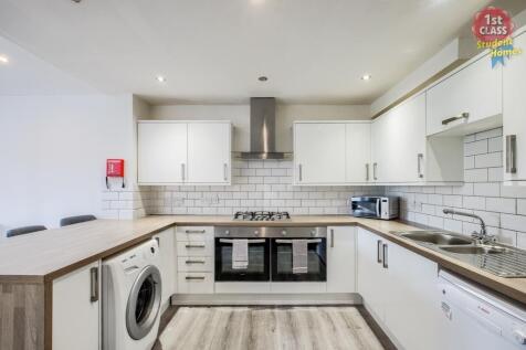 Kitchen/Living Room 