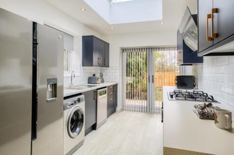 Kitchen/ Living Area