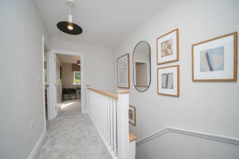 westerngateswindon104