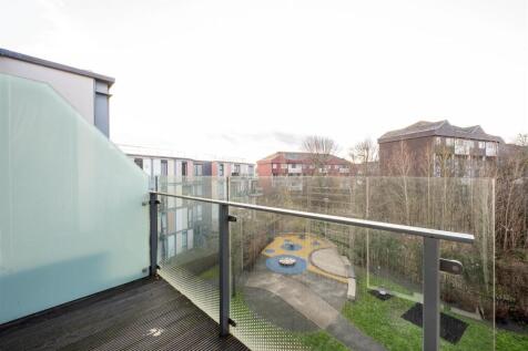 Repton House E4