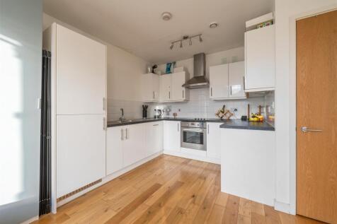 Repton House E4