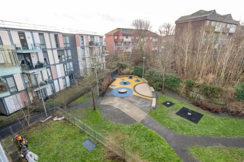 Repton House E4