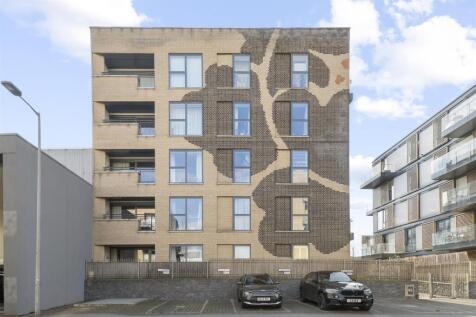 Citius Court, E4