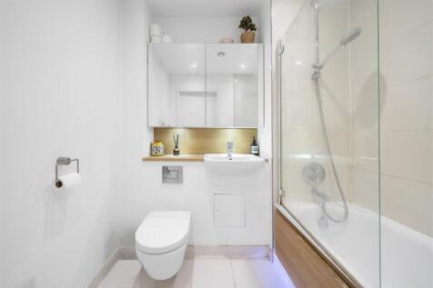 Citius Court, E4