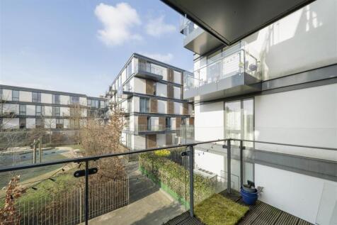 Citius Court, E4