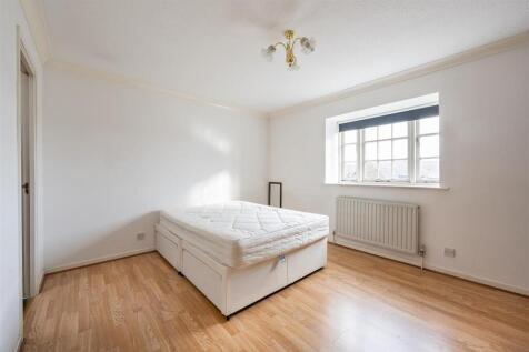 Handsworth Avenue, E4