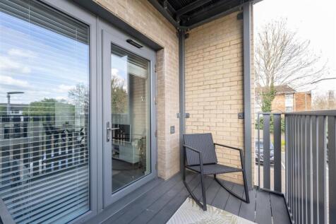Merriam Close E4