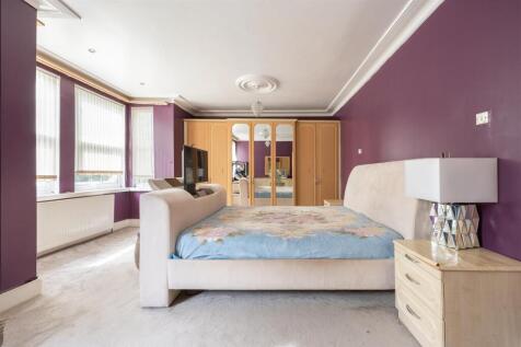 Falmouth Avenue E4
