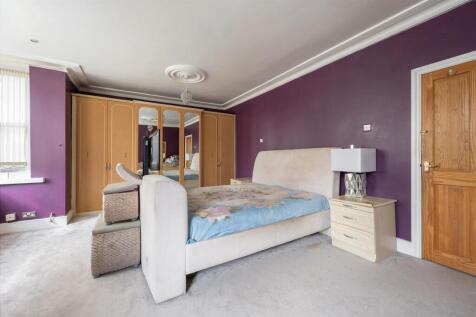Falmouth Avenue E4