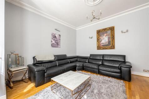 Falmouth Avenue E4