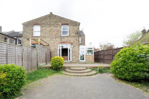 Falmouth Avenue E4