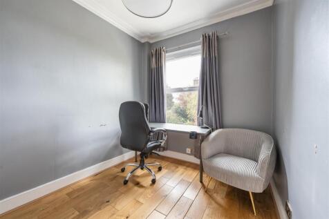 Falmouth Avenue E4
