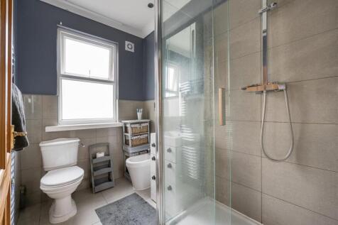 Falmouth Avenue E4