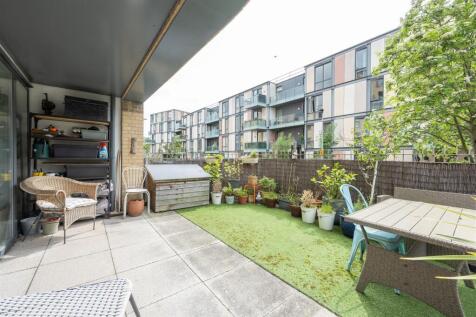 Altius Court E4