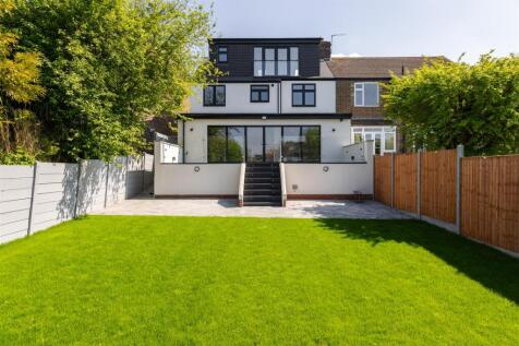 The Avenue E4
