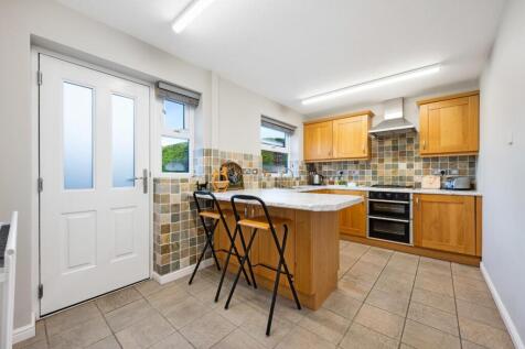 60 Saxby Avenue HDR-24.jpg