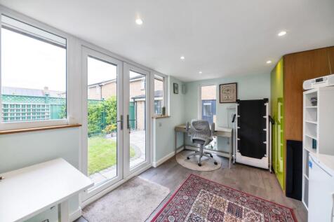 Property Image 16