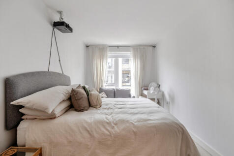 1393636-9-6943ea5...