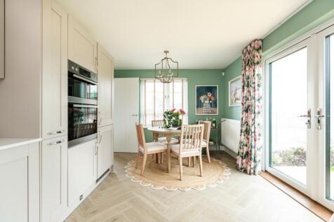 With direct access to the garden