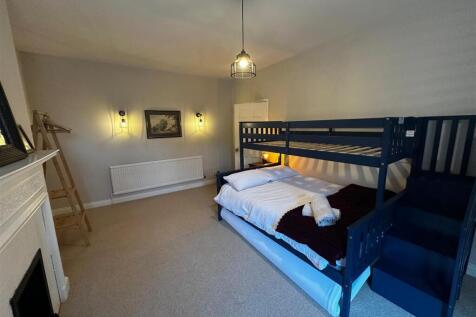 WhatsApp Image 2025-11-25 at 09.43.26 (1).jpeg