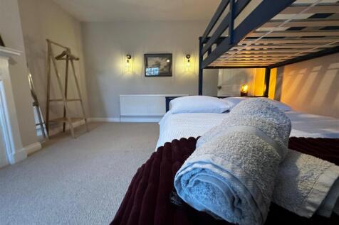 WhatsApp Image 2025-11-25 at 09.43.26 (2).jpeg