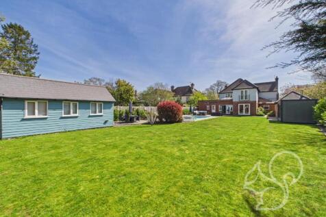 CAM01659G0-PR0400-STILL007.jpg