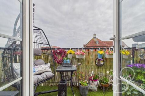 CAM01659G0-PR0408-STILL020.jpg