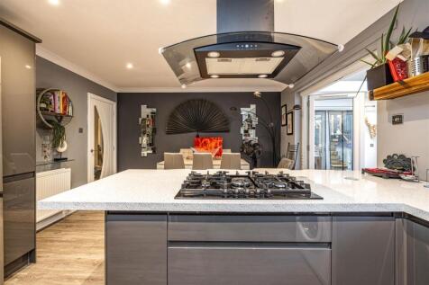 2 Kingsknowe Gardens Galashiels 25.JPG