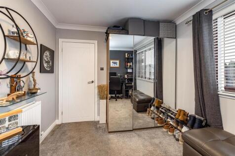 2 Kingsknowe Gardens Galashiels 14.JPG