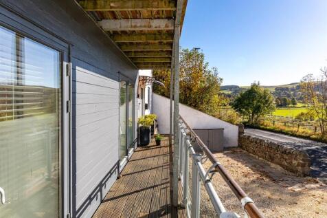57 Galashiels Road Sow Outsides 14.JPG