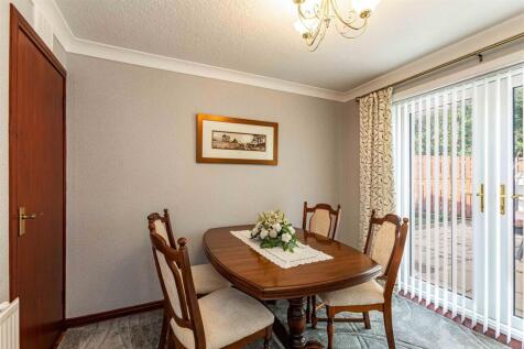 6 Eildon Lodge Gardens Galashiels Low Res 16.JPG