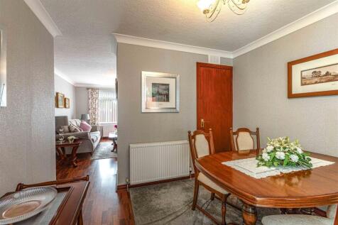 6 Eildon Lodge Gardens Galashiels Low Res 19.JPG