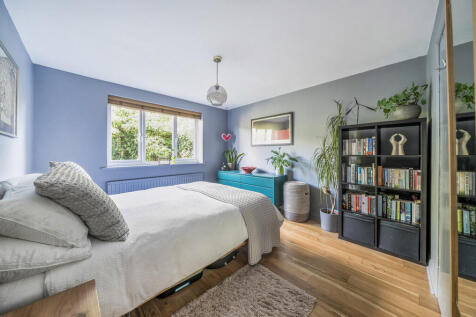 1348171-10-68b872...