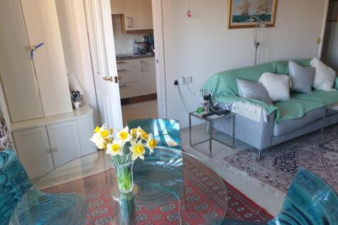 Flat 40
