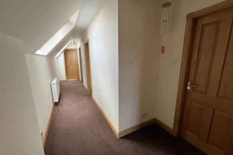 STAIRCASE &amp; LANDING