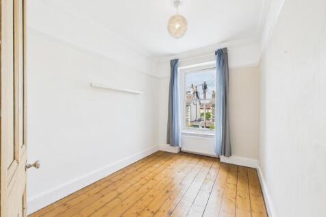 9 - Spacious Maisonette for Auction, St Andrews, B