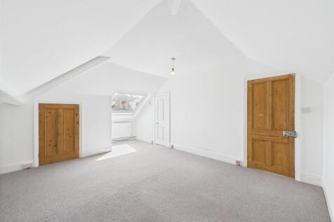 10 - Spacious Maisonette for Auction, St Andrews, 