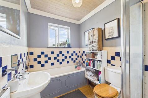 9 - Semi-detached House for Auction, Pill.jpg