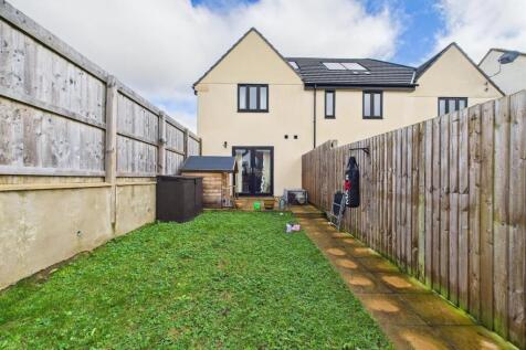 Modern two bedroom house (8).jpg