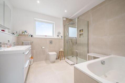 Master en-suite