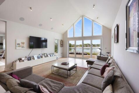 Living room - 2