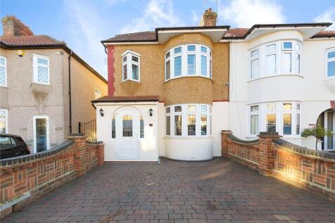 4 Bedroom Houses For Sale In Rush Green Romford Es 4 Bedroom Houses For Sale In Rush Green Romford Es