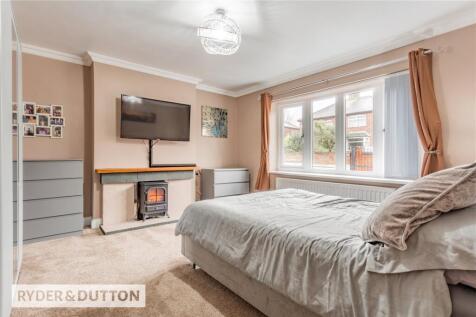 Sitting Room/Bed 4