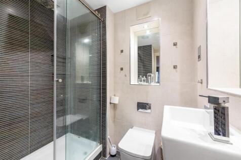 Ensuite shower