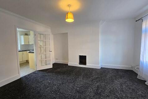 Ashmore Road, Radford - Lounge-Kitchen