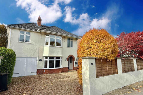 5 bedroom detached family home
